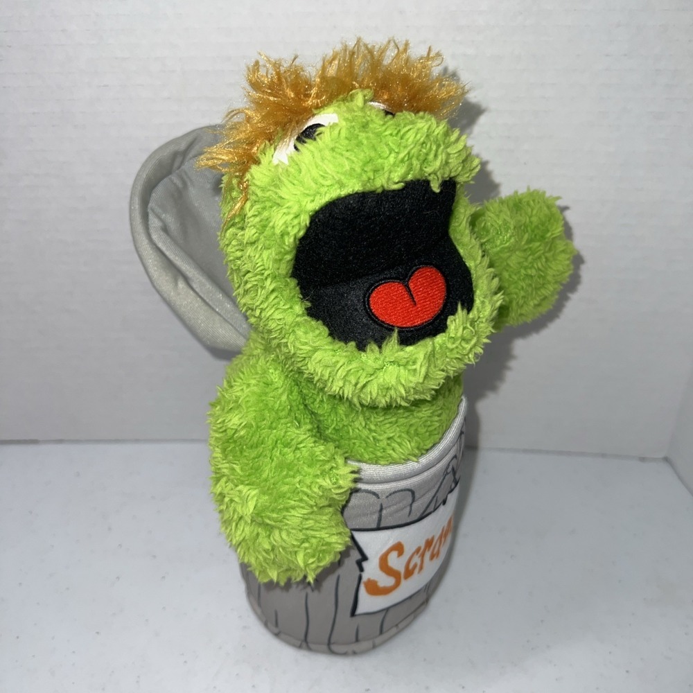 Kohls‎ Cares Sesame Street Oscar the Grouch Plush Toy Scram Green/Yellow 11"
